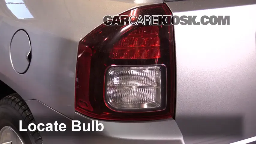 2015 Jeep Compass Sport 2.0L 4 Cyl. Lights